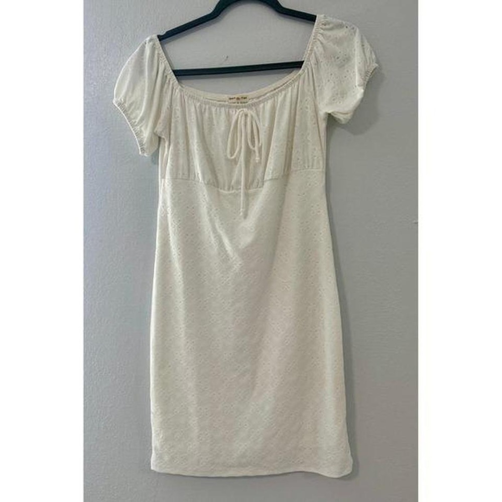 Heart Hips White Eyelet Off Shoulder Puff Sleeve Tie Neck Mini Dress Size L
